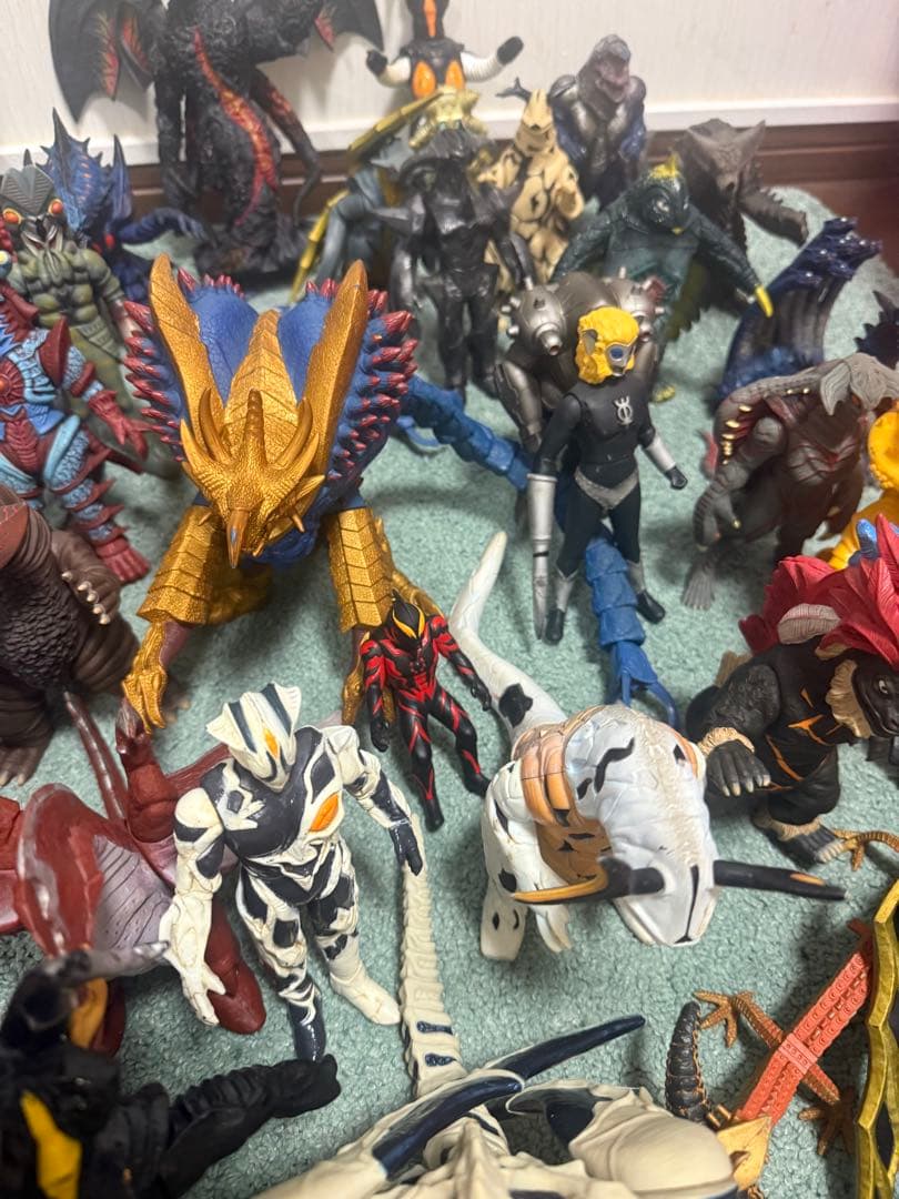 d*2様 ウルトラ怪獣　その他　ソフビ　93体まとめ売り　送料込み　一部レトロあ