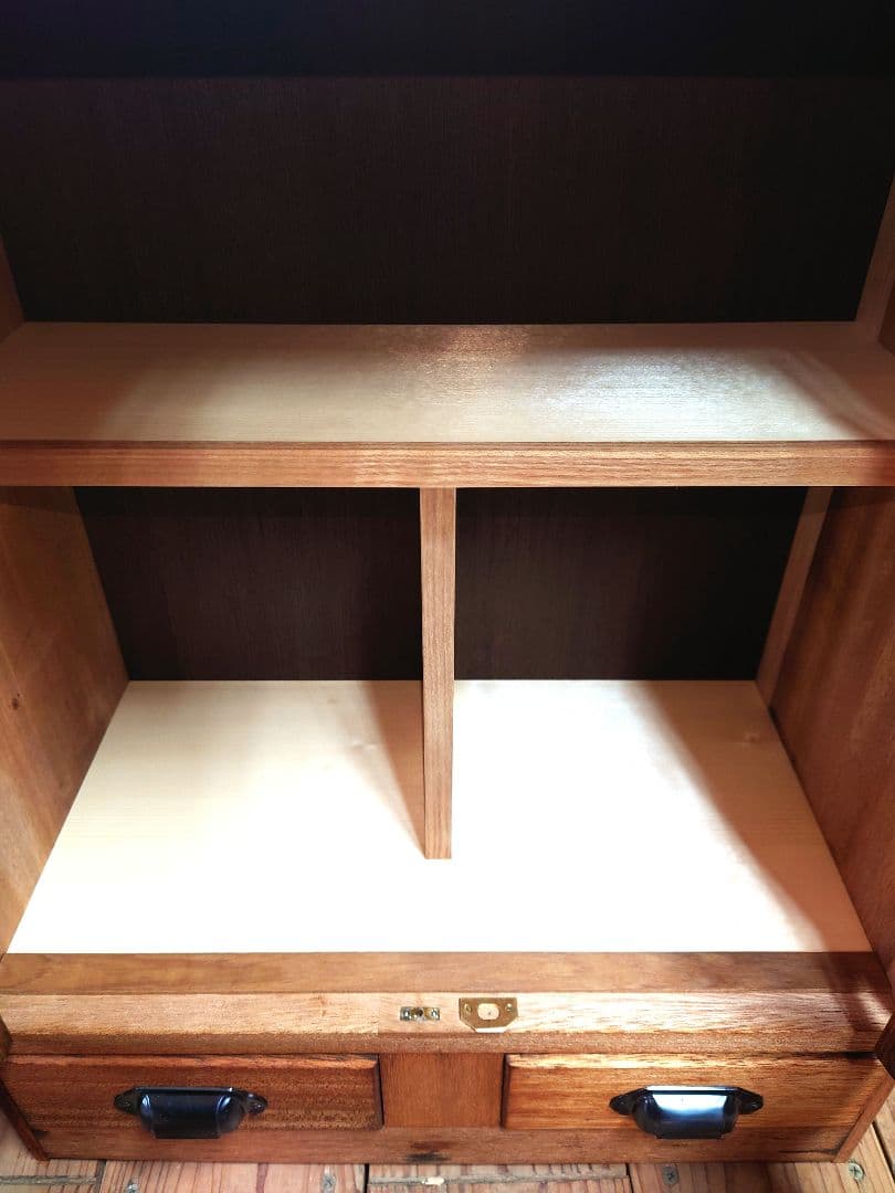 ラワンの収納棚《リペア済》