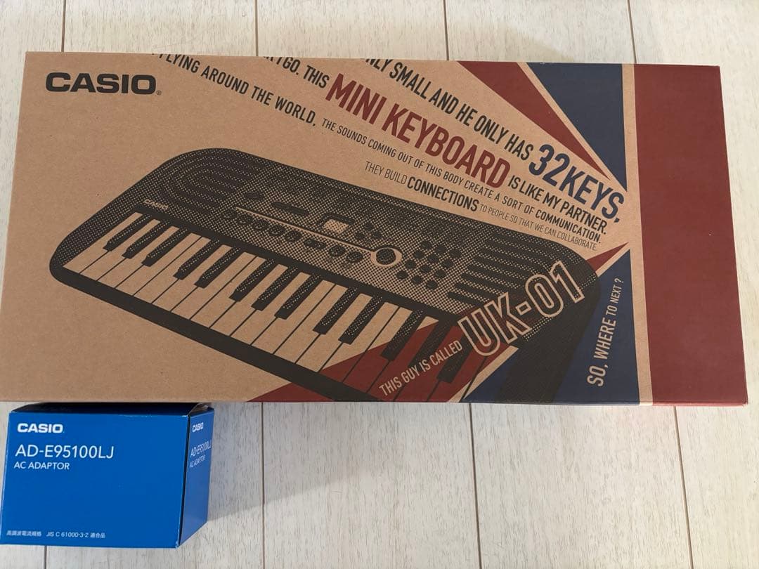 【美品】限定モデルCASIO ミニキーボード UK-01 純正アダプタ付き