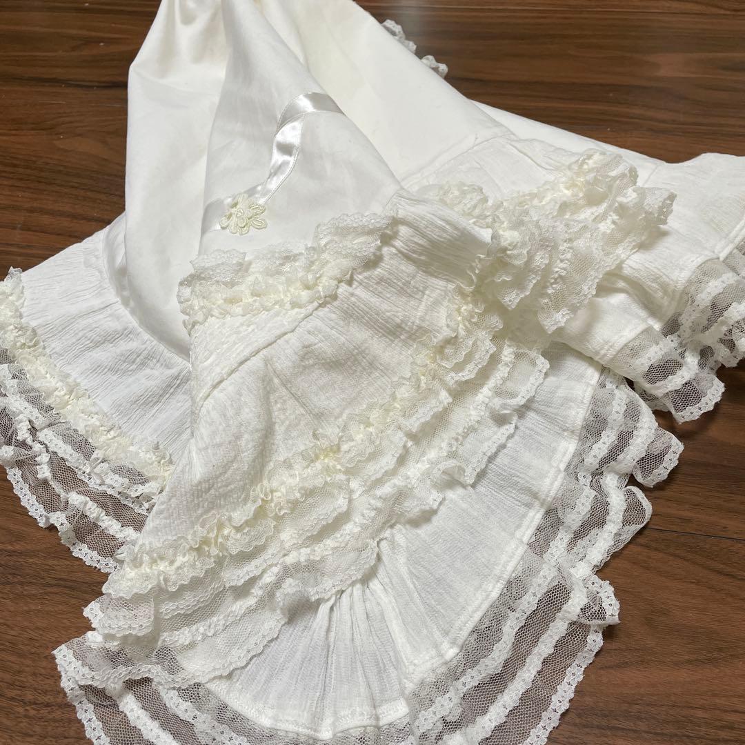 ♡サエラ　ヒスクローネクッションカバー未使用♡