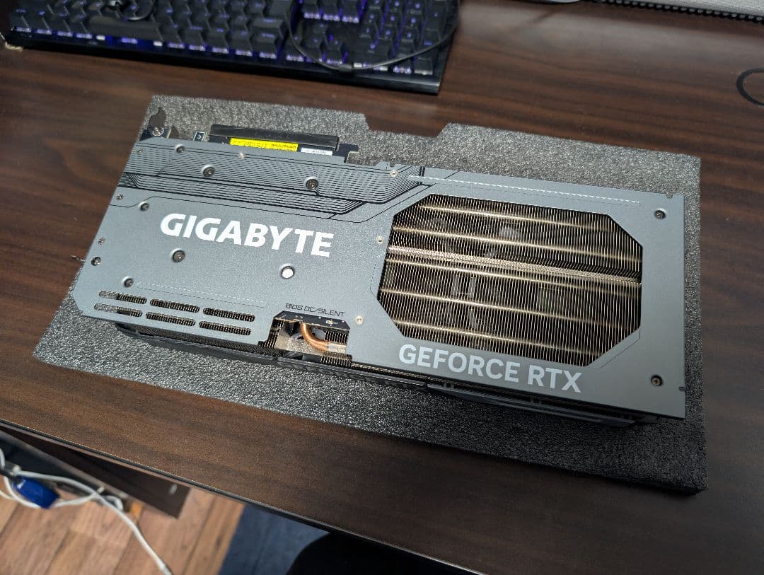 グラフィックボード・グラボ・ビデオカード Gigabyte RTX4070Ti 12GB