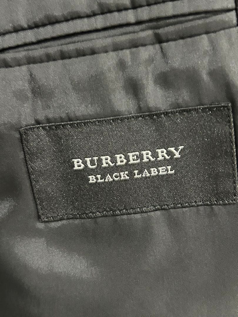 Burberry black label 黒スーツ