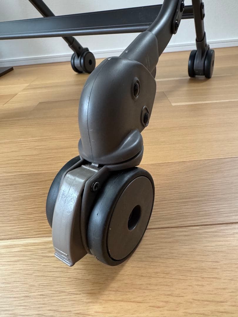 美品 Combi コンビ ネムリラ 電動　ブラウン　動作確認済！！