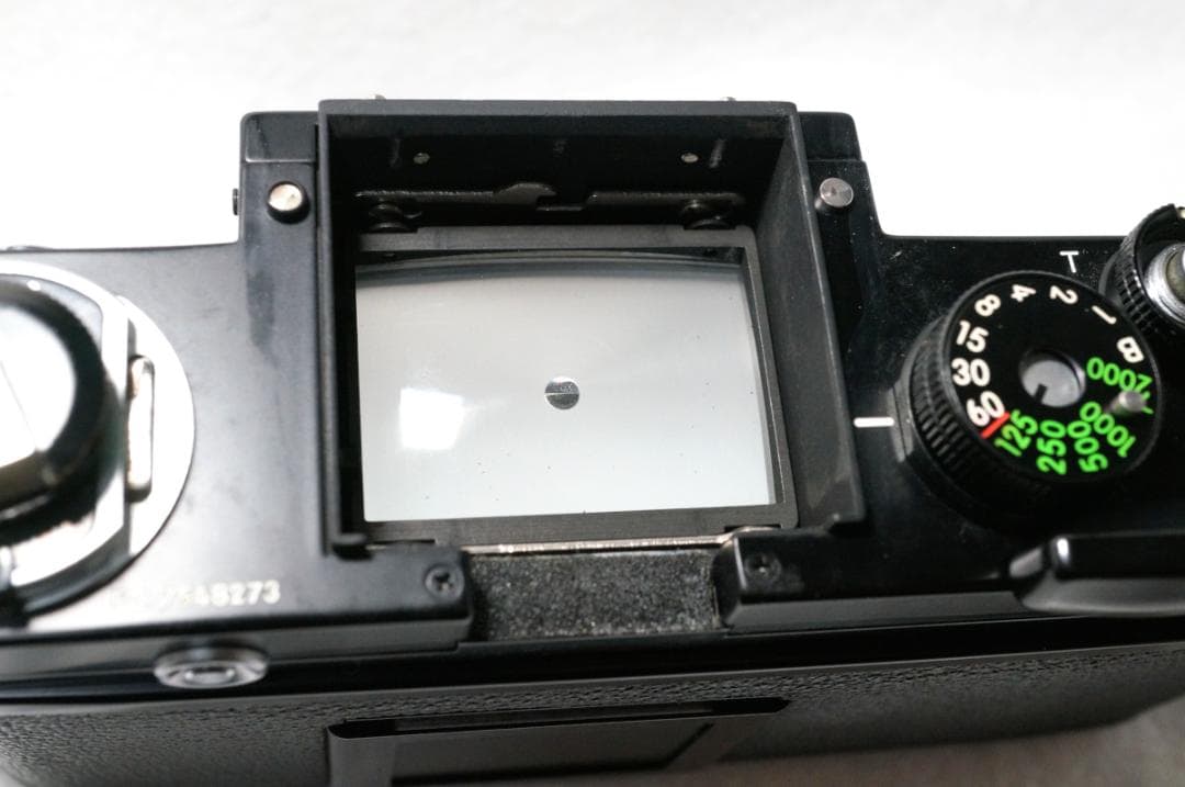 NIKON F２フォトミックS ／ズームレンズ／ フィルム２本