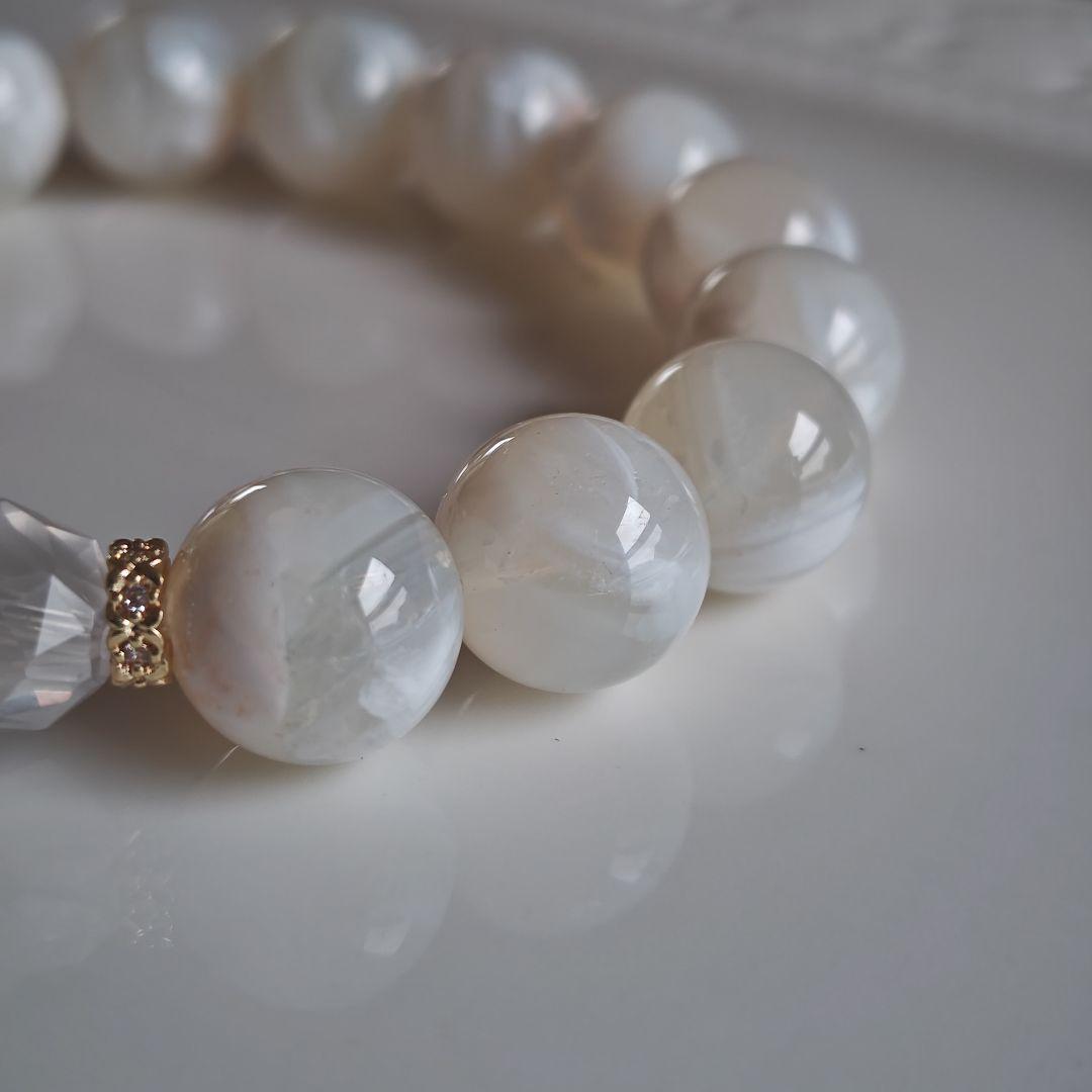 銀線水蓮花回紋緑度母天珠　スノーガーデン　ムーンクオーツ