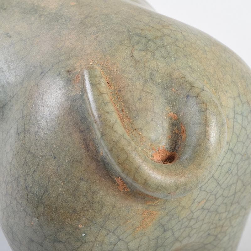 中国　龍泉窯　青磁　神獣　牛　置物　C　R9319