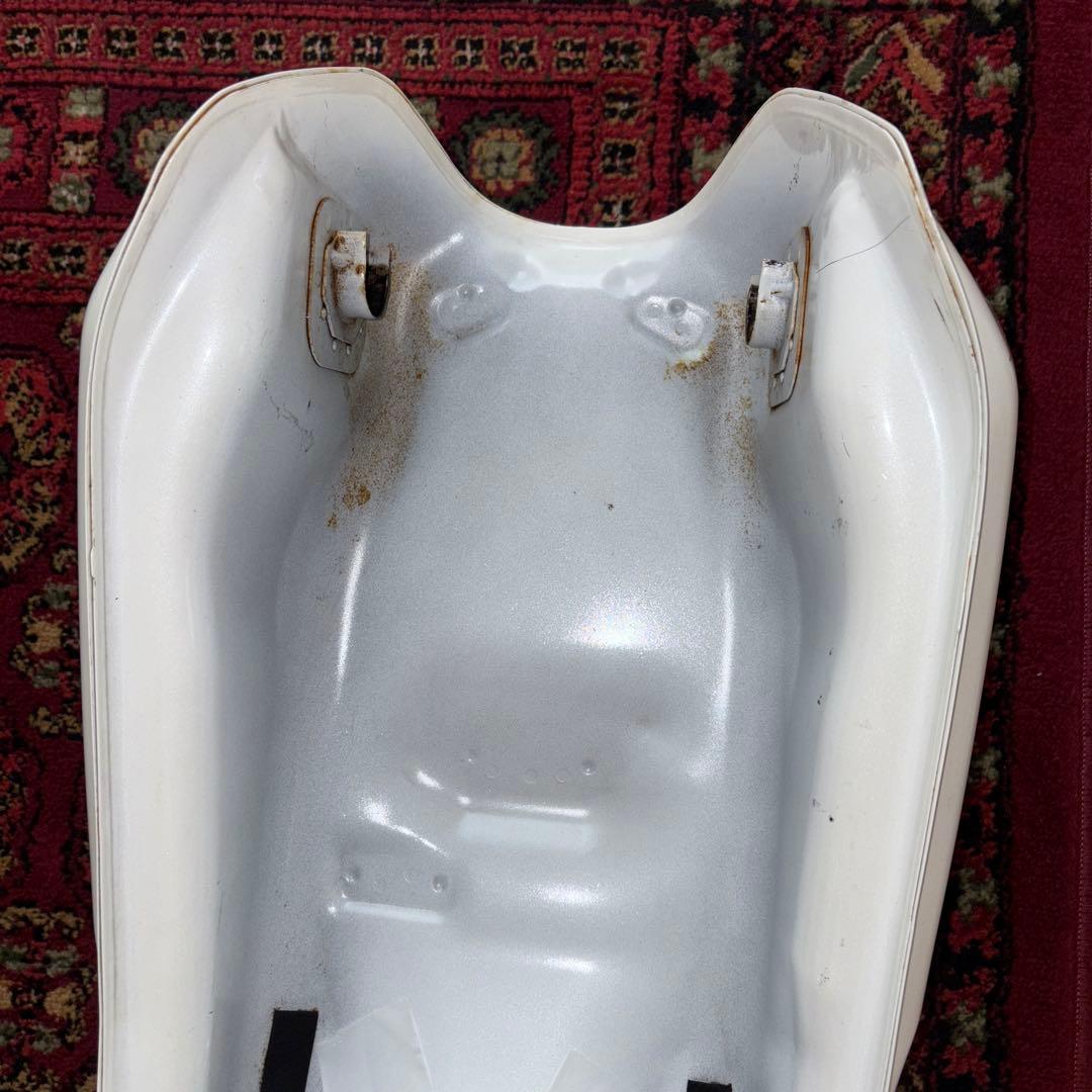 CB1100 sc65 タンク ホワイト