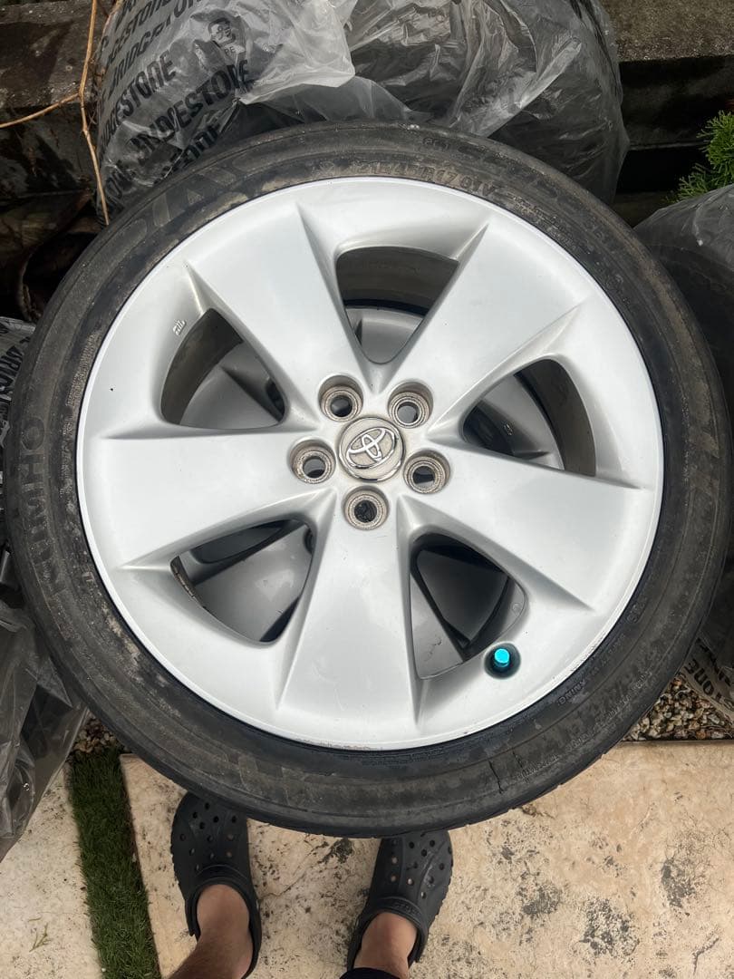 【ホワイトルビー】プリウス30 17インチ 純正ホイール