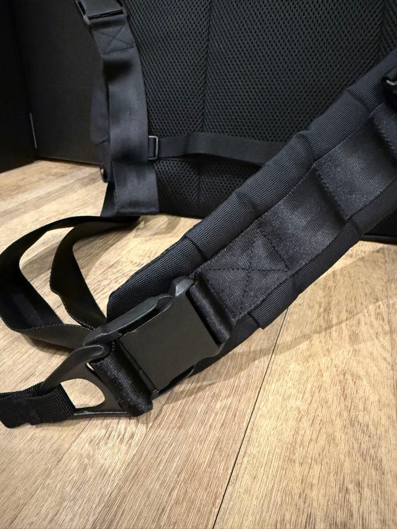 美品　BRIEFING MFC MESSENGER（Mサイズ）