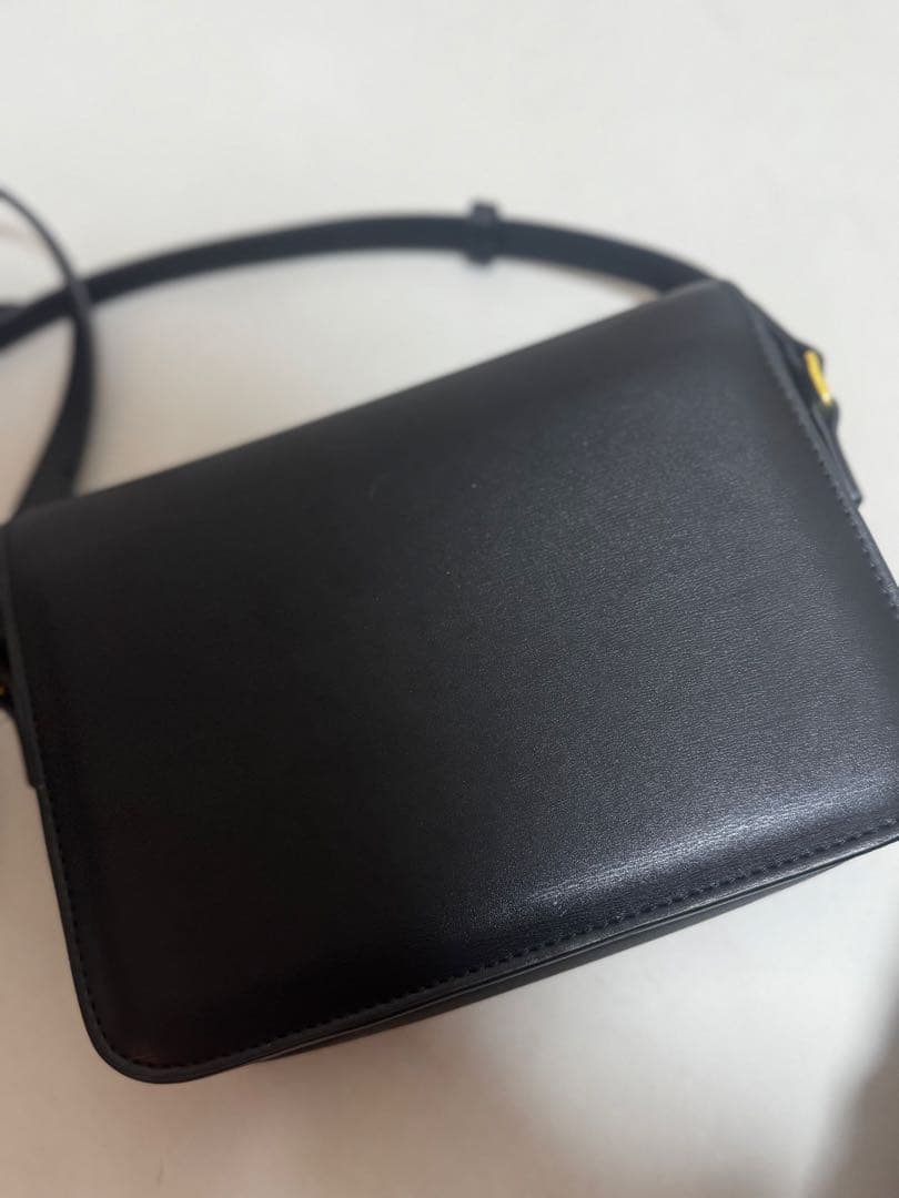 CELINEロゴブラックショルダーバッグ