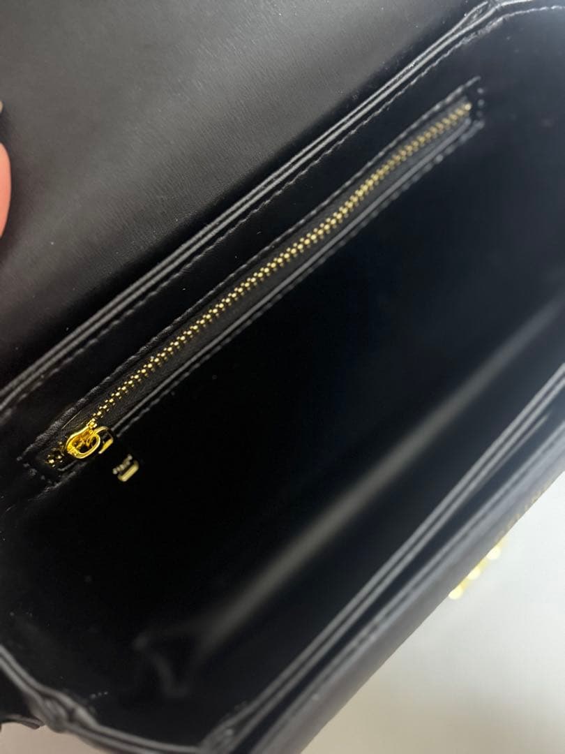 CELINEロゴブラックショルダーバッグ