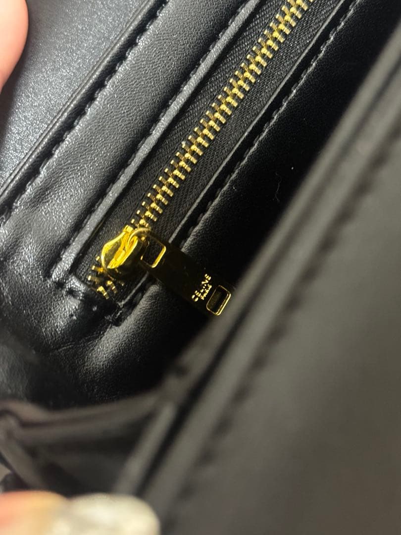 CELINEロゴブラックショルダーバッグ