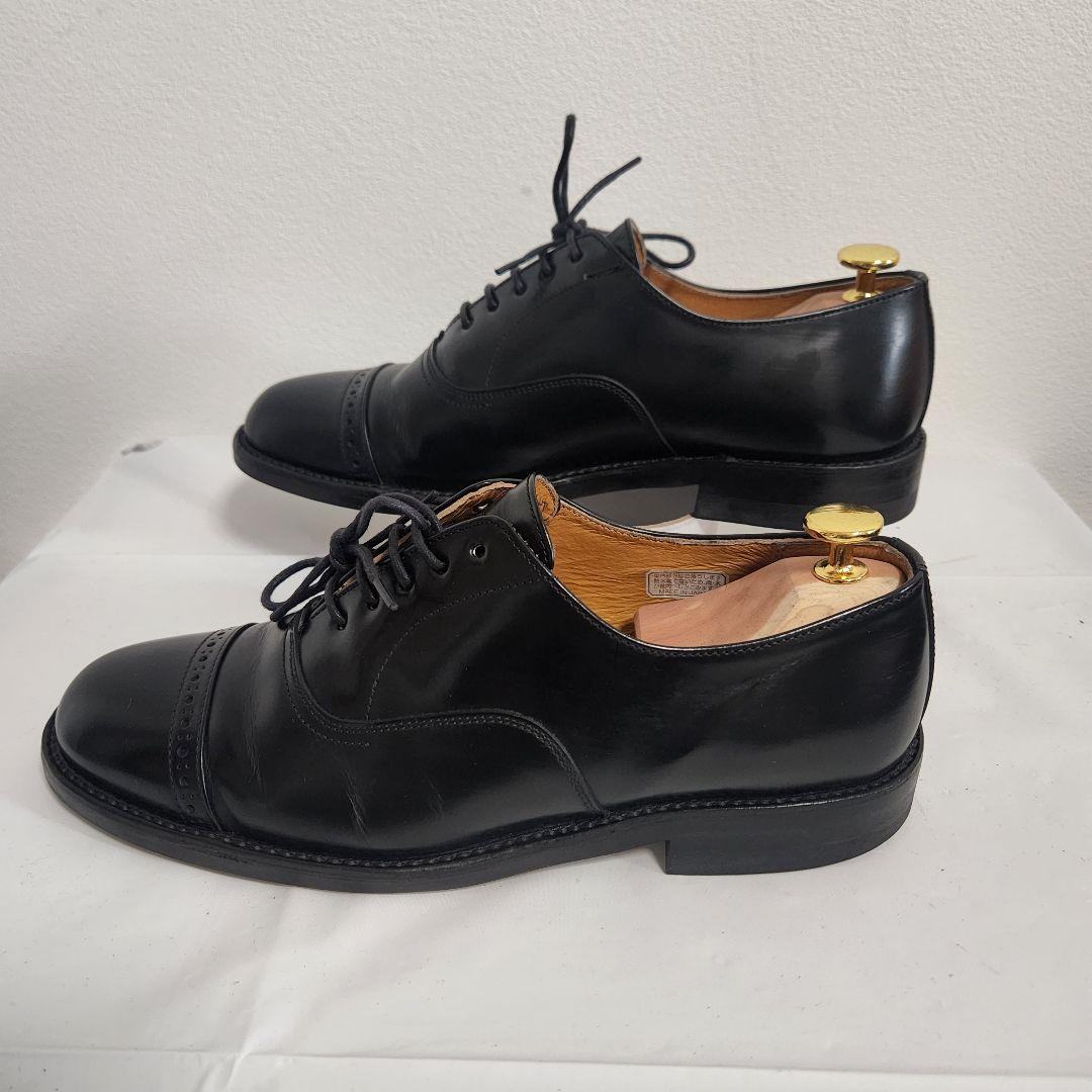 【リーガル】美品ストレートチップ　パンチドキャップトゥビジネスシューズ黒25EE