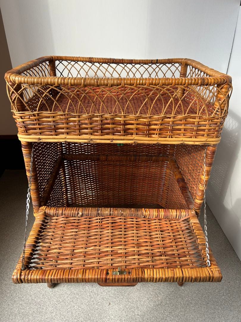 ヴィンテージ　昭和レトロ　ラタン家具　ラック 籐家具　アンティーク　脱衣カゴ　籠