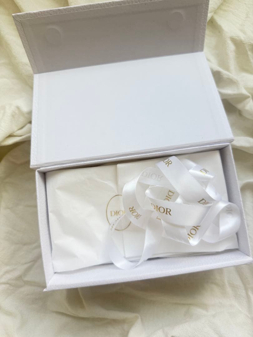 DIOR MissDior ミスディオール　ボディミル200ml 箱リボン付き