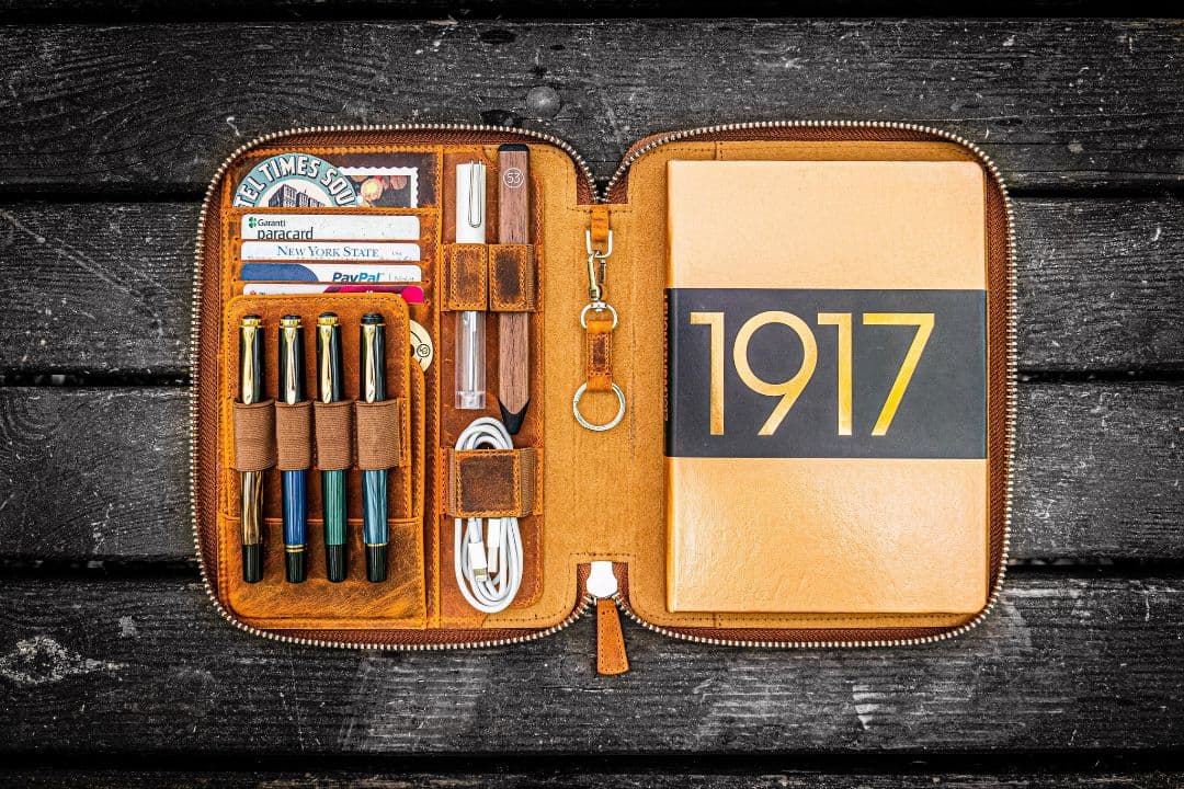 ガレンレザー　クレイジーホースブラウン　A5ノートブックフォリオ　ペンケース