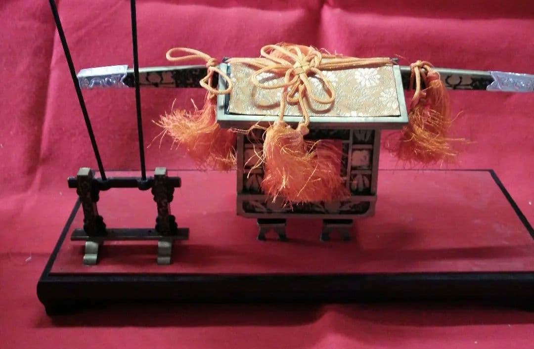 40号特選蒔絵つき雛道具箱と掛盤膳揃いセット