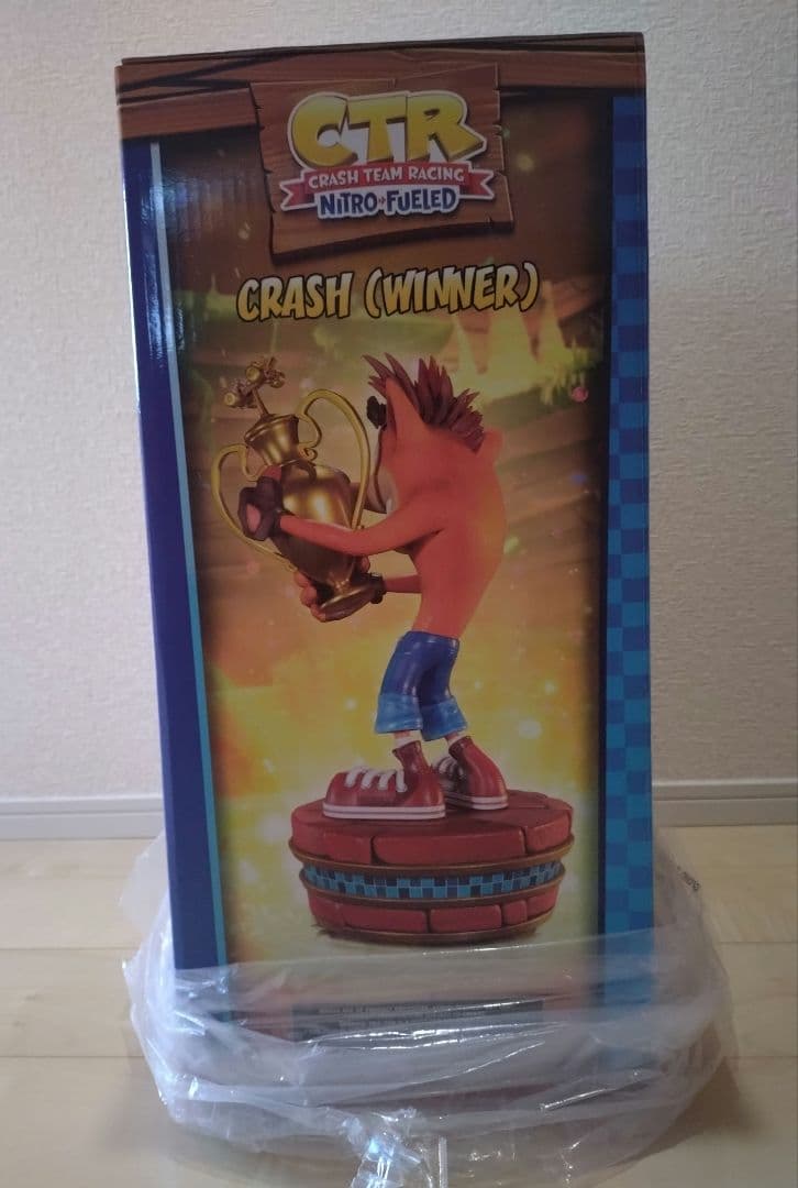 【正規品】クラッシュバンディクー レーシング フィギュア スタチュー トロフィー