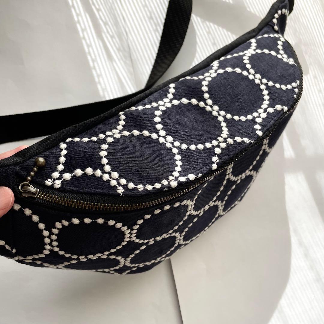 ミナペルホネン 王道タンバリンnavy ハンドメイドボディバッグ