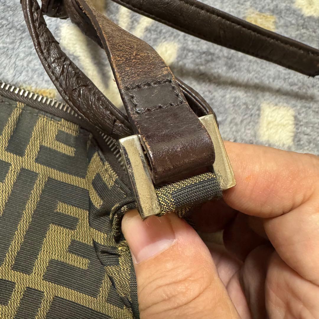 FENDI フェンディ　ショルダーバッグ　ズッカ　FF金具　バケット