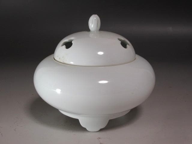 ★　井上萬二　白磁香炉　雰囲気ある一品★x382