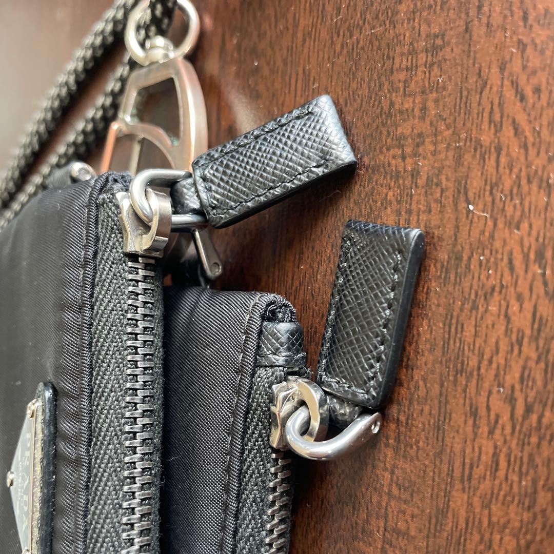 プラダ PRADA ナイロン ネックポーチ フォンケース