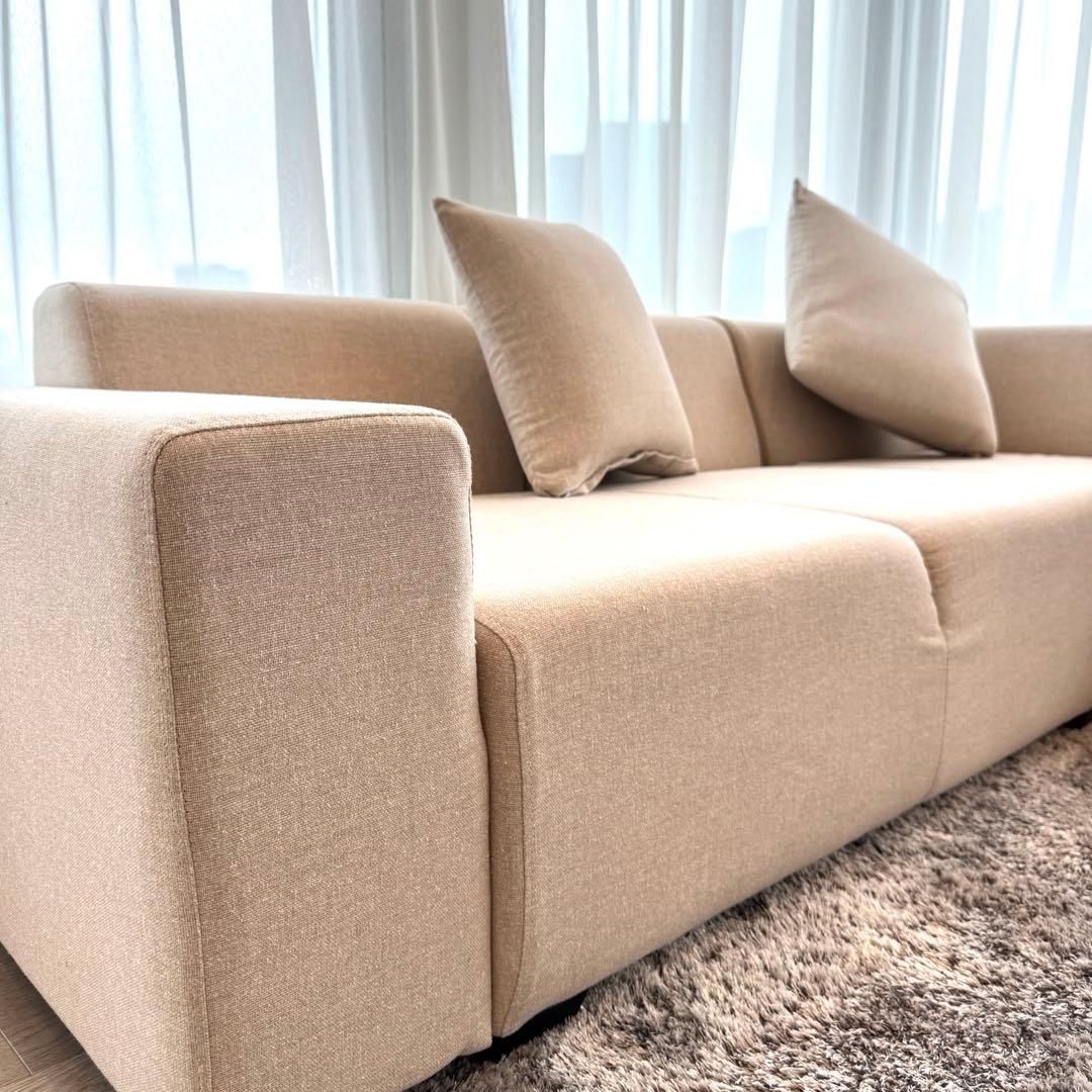 超美品 ローソファ 2人掛け 右肘置き モダン ベージュ