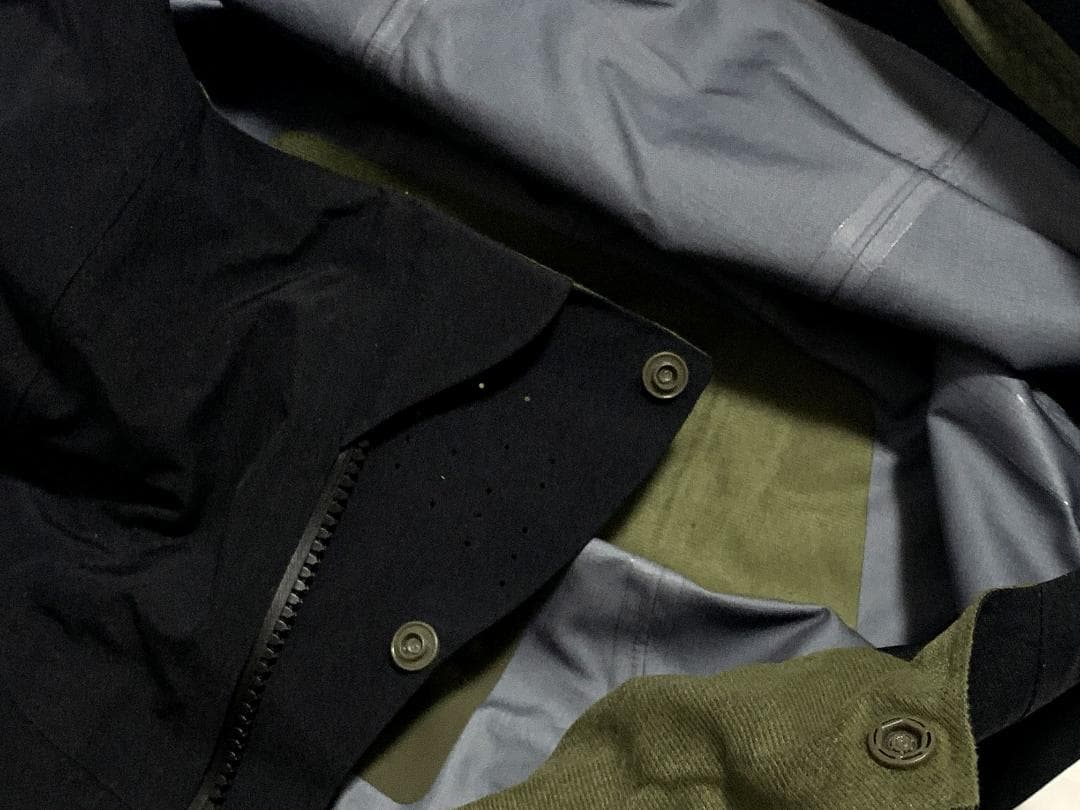 新品 サロモン QST GORE-TEX PRO ジャケット スノー US:M