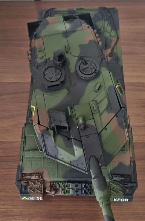 東京マルイ バトルタンク レオパルト2 バンド5