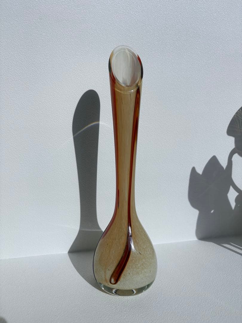 ガラス製の花瓶 ブラウンオレンジ模様　一輪挿し　vintage