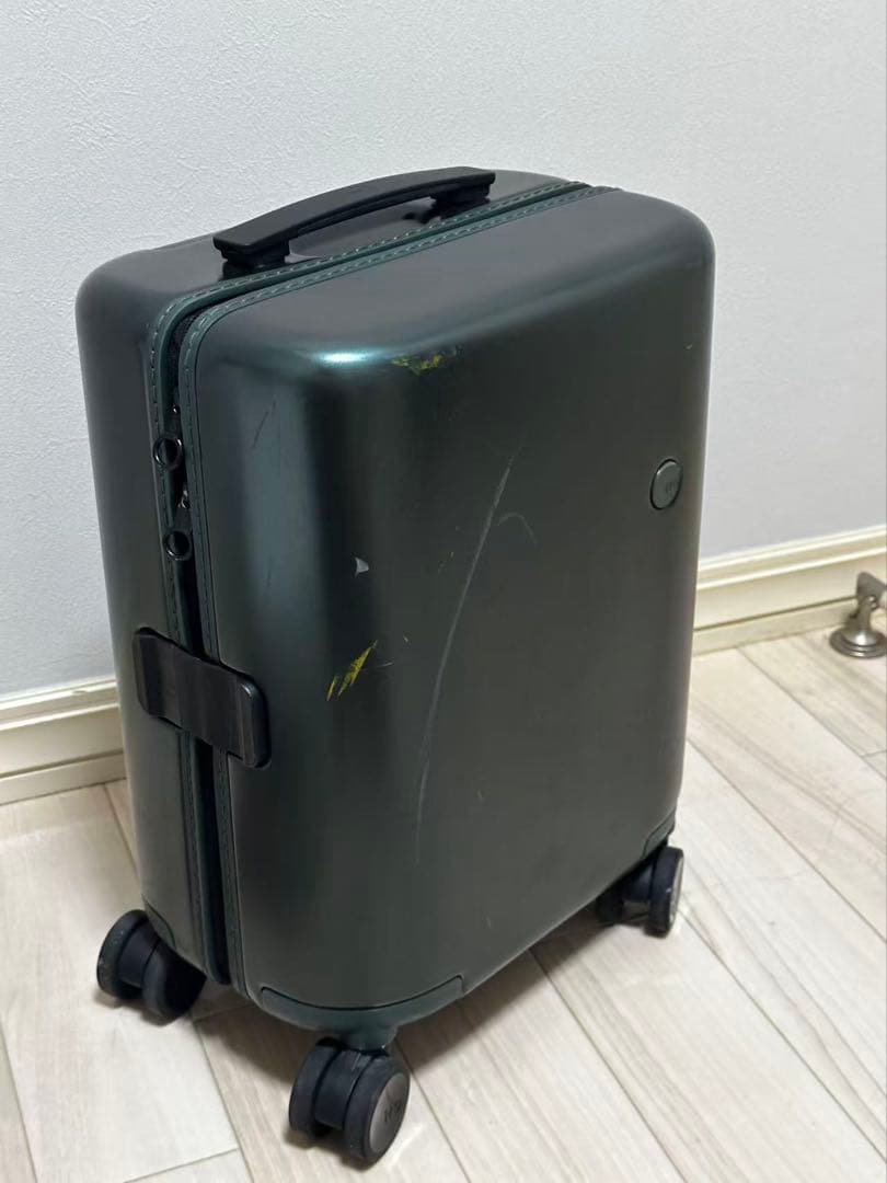 ITOスーツケース小型　サイズ: 45x30x24CM 機内持ち込み可