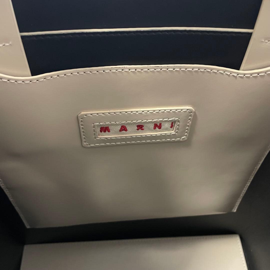 【新品未使用タグ付き】MARNI museo スモール　ベージュ