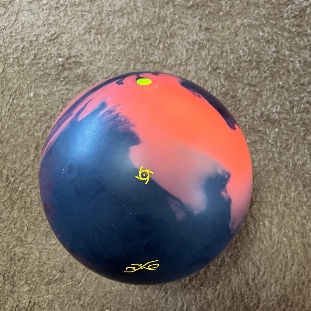 ロックアップ　ストーム　ボウリングボール