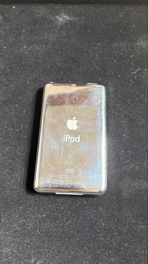 【値下げ交渉歓迎】iPodClassic 160GBシルバー 本体とケーブル