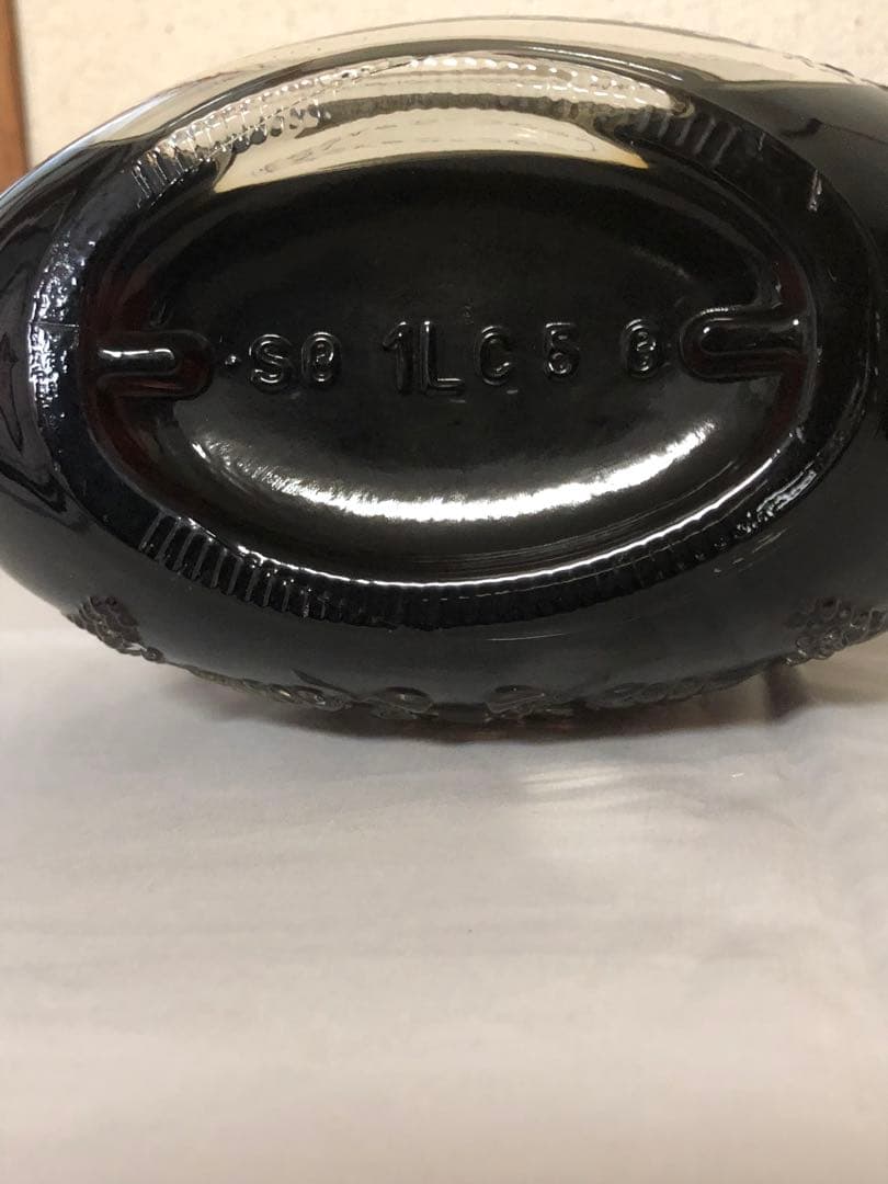 希少品　ヘネシーＸＯ　1000m l 金キャップ箱付　未開封保管品