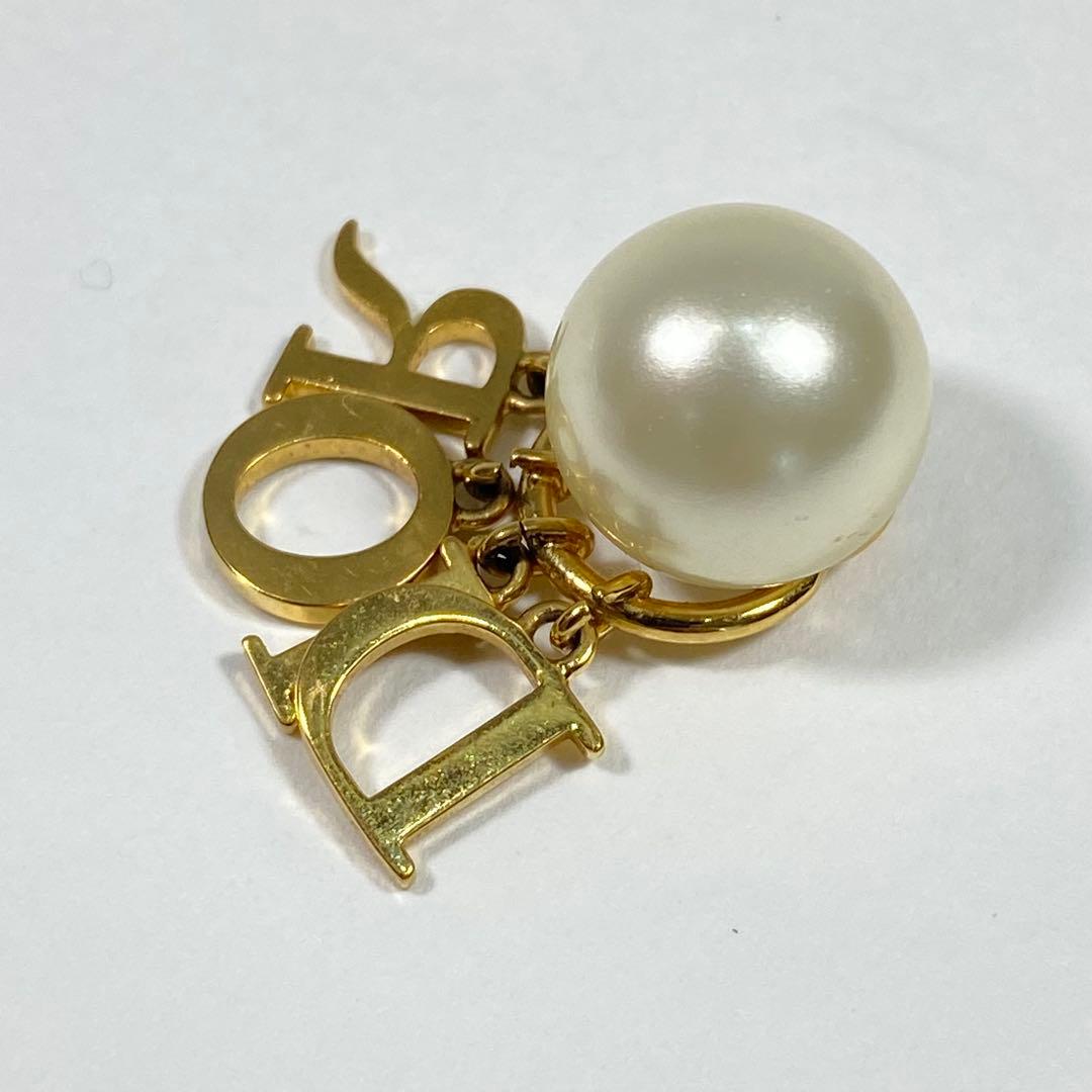 【人気商品】Dior トライバルピアス キャッチ ロゴ チャーム
