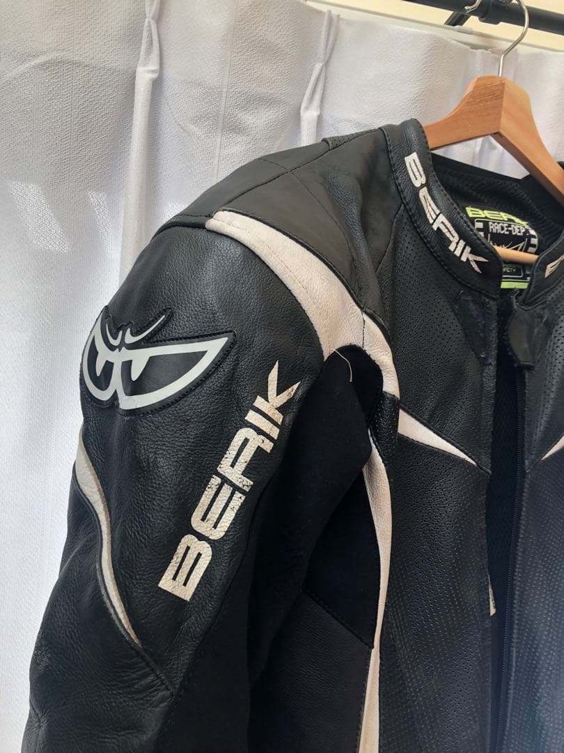 BERIK ベリック　MFJ公認レーシングスーツ 54サイズ　革ツナギ　つなぎ