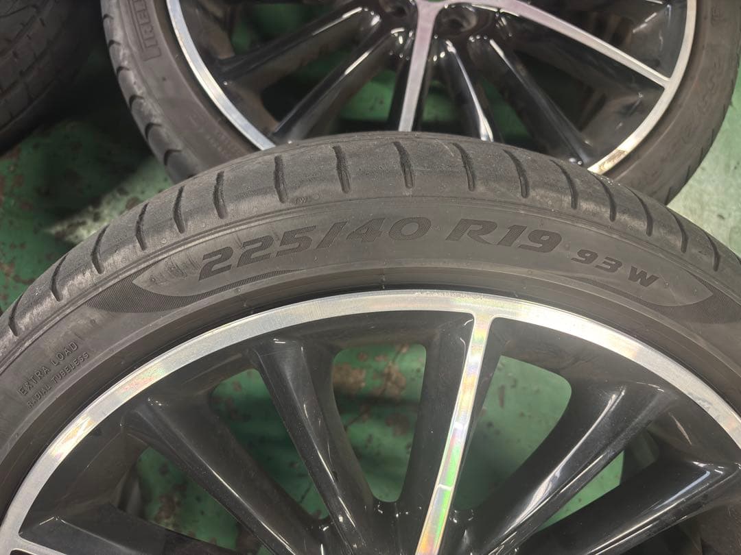 ジャガーXE純正　19インチアルミホイル