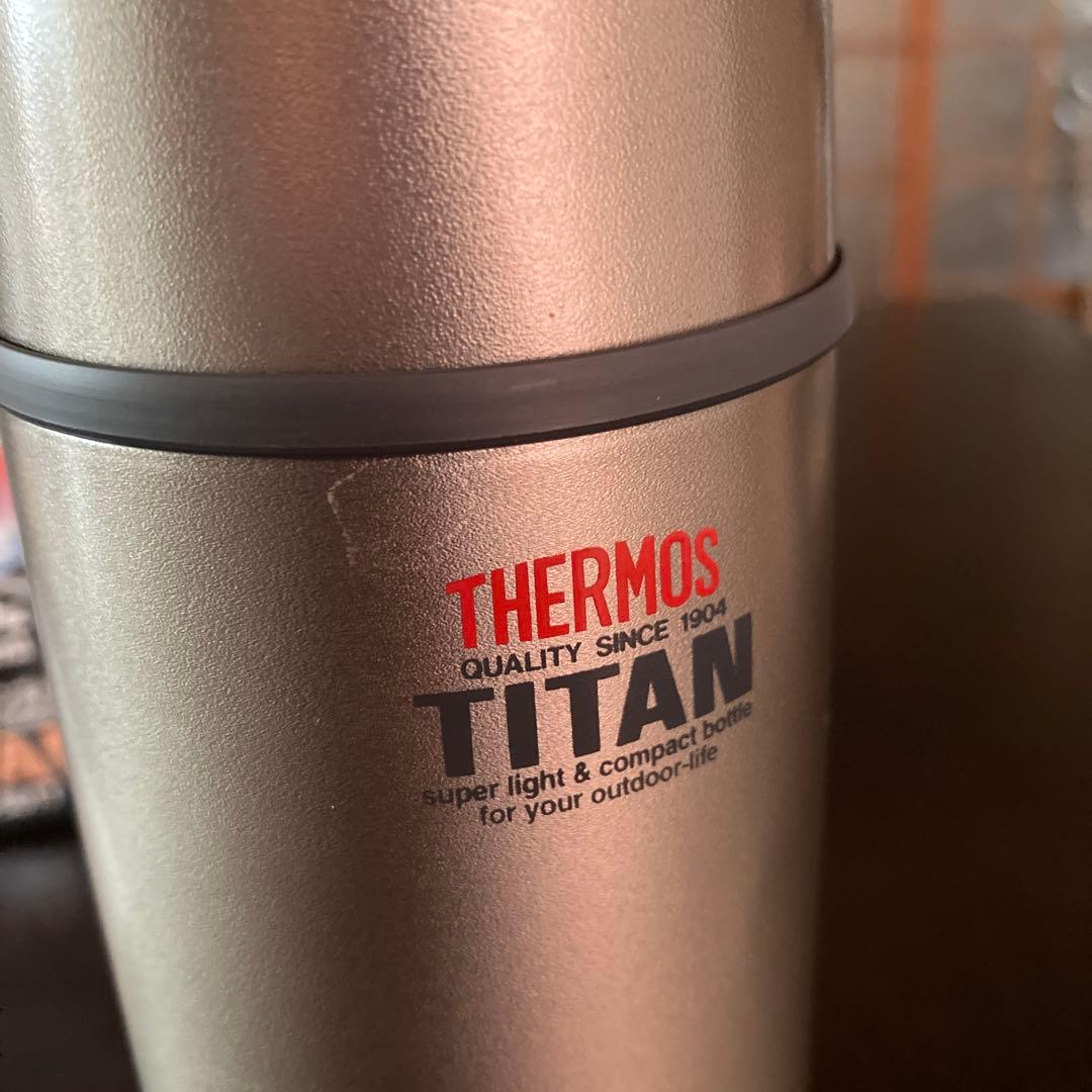 【新品未使用】THERMOS サーモスチタンボトル　FBA-501T 480ml