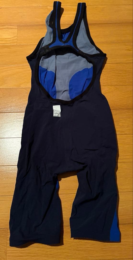 arena 高速水着　L