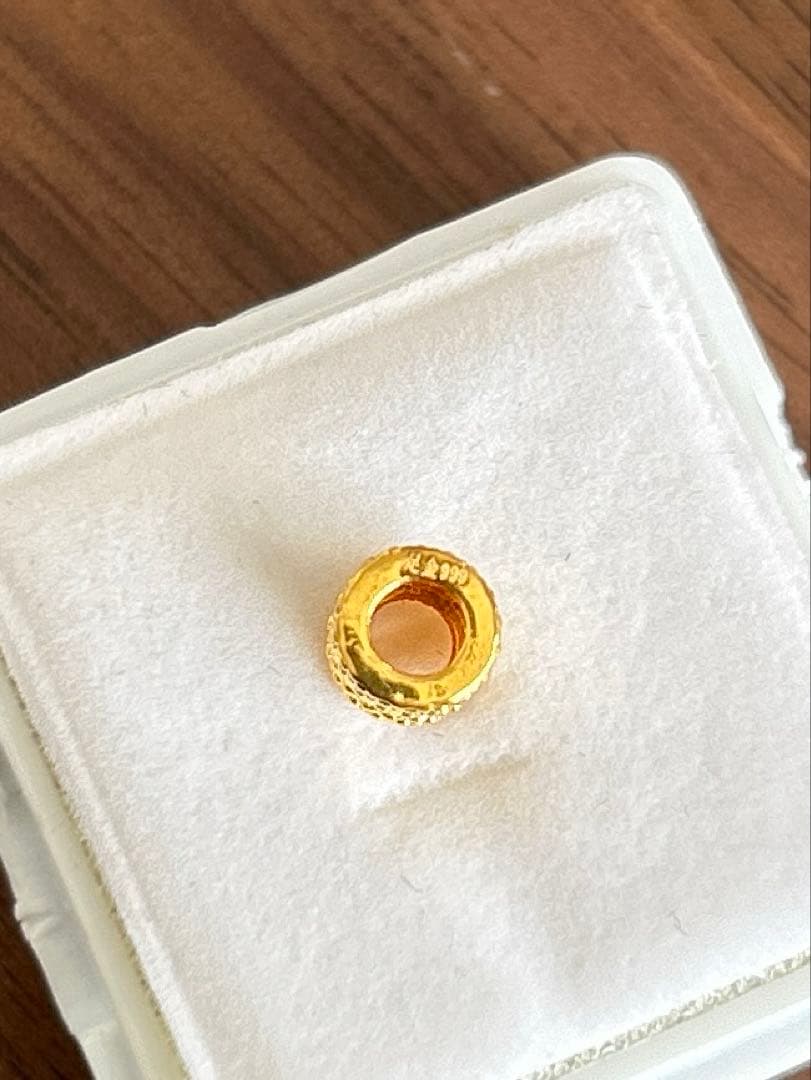 ペンダントトップ24金　筒型　未使用　mal.