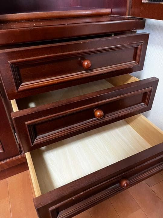 民藝家具　大型収納棚(本棚　食器棚) 　経年変化による深いいい色合い