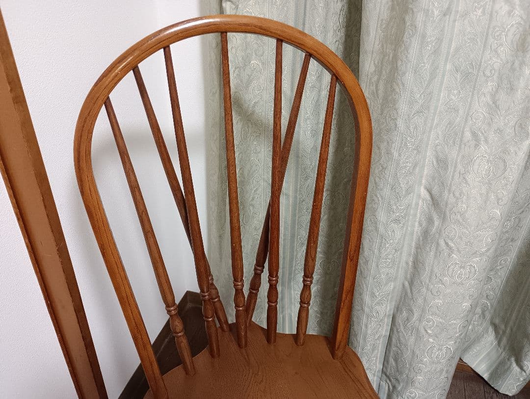 柏木工　①ウインザーチェア　曲げ木加工　椅子　飛騨家具