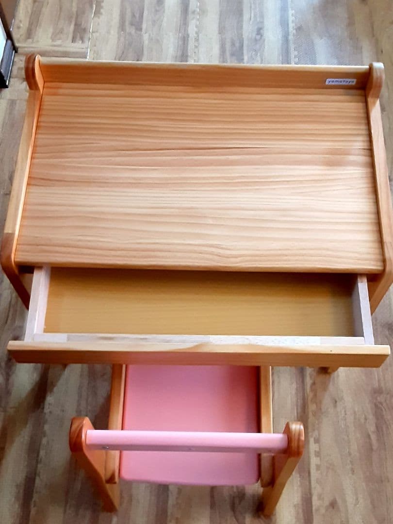 大和屋のキッズデスク、チェアのセット、クリアな木目調、取扱い説明書付き、