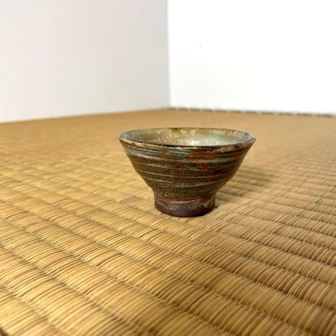 #XG528 陶芸家・人間国宝・金城次郎・壺屋焼・魚紋・ぐい呑・共箱・酒器・骨董