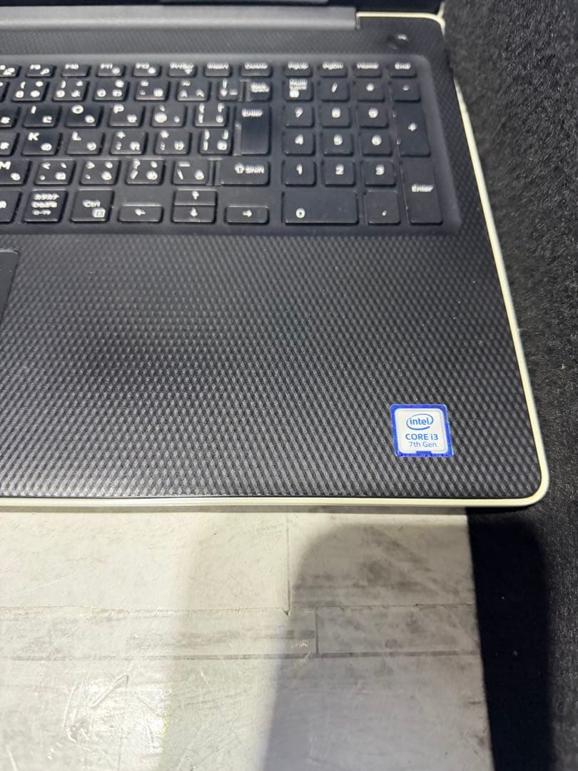 DELL ノートPC Inspiron 3581