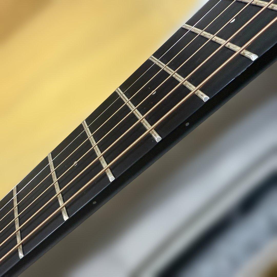 【美品】LAVA ME 2 FreeBoostブラック カーボンギター エレアコ