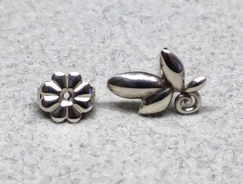 ティファニー　Ag925　オリーブリーフ　ピアス　片耳用　40514