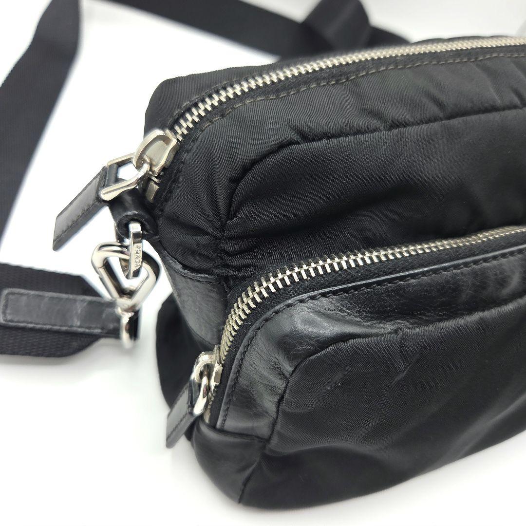 PRADA ショルダーバッグ ナイロン レザー カメラバッグ ロゴプレート ネロ