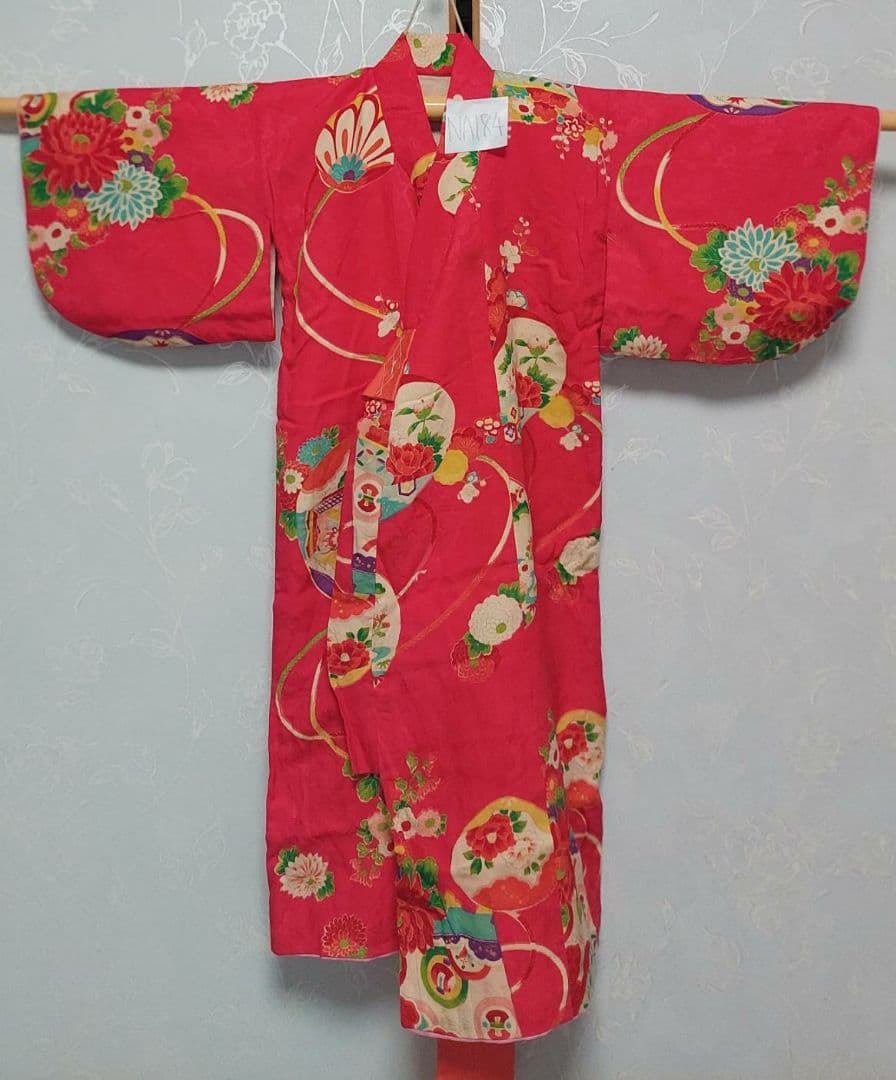 NA184アンティーク子供着物綺麗しつけ糸付き着丈77センチ裄丈24センチ正絹